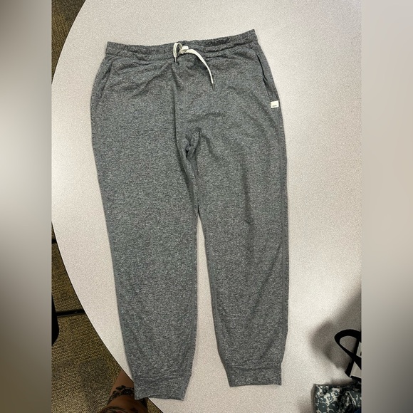 Vuori Performance Jogger - Picture 1 of 4